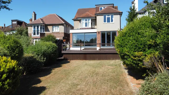 Photo 3 — Woodland Avenue, Hove, BN3
