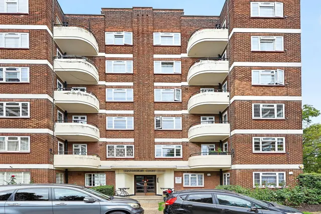 Photo 2 — Bollo Lane, London