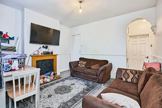 Short Street, Darlaston, WS10, photo 2