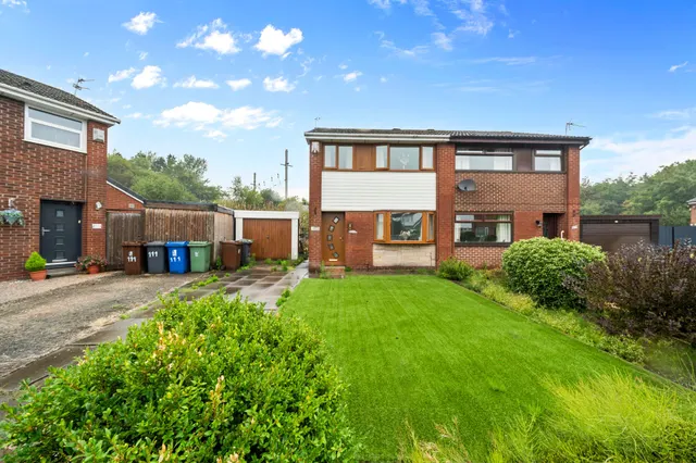 Stratton Drive, Platt Bridge, Wigan, Wigan, WN2 5HR, photo 1