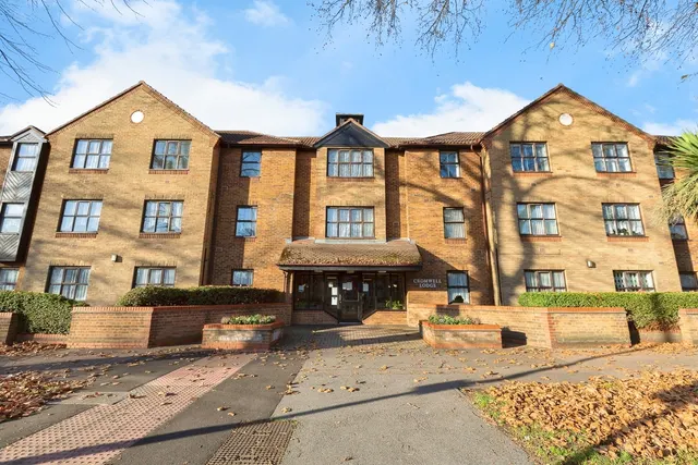 Longbridge Road, Barking, IG11, photo 1