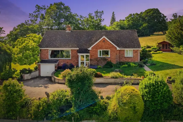 Yartleton Lane, May Hill, GL17, photo 2
