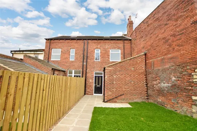 High Street, Kippax, LS25, photo 1