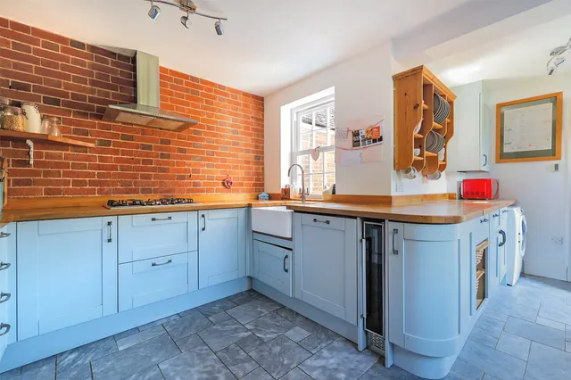 Stane Street, Ockley, RH5, photo 2