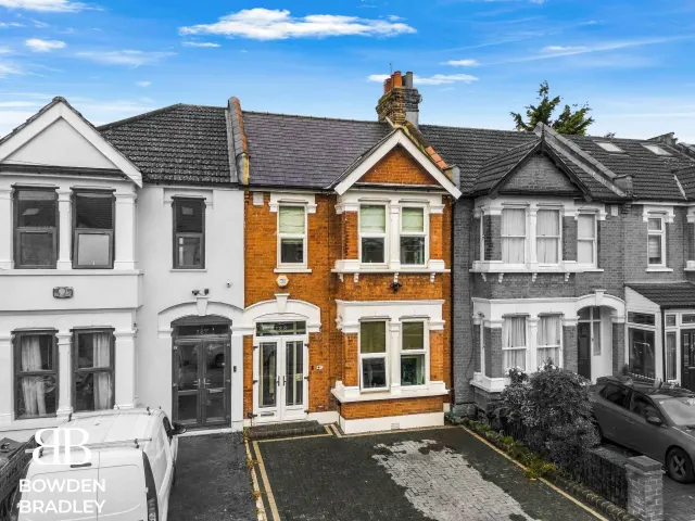 Auckland Road, Ilford, IG1, photo 1