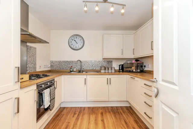 Buckhurst Road, Bexhill-on-Sea, TN40, photo 3