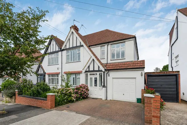 Nathans Road, Wembley, HA0, photo 1