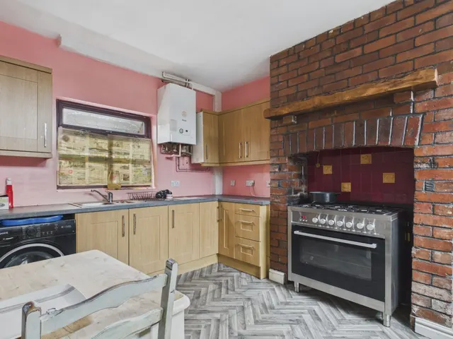 High Street, Wath Upon Dearne, S63, photo 3