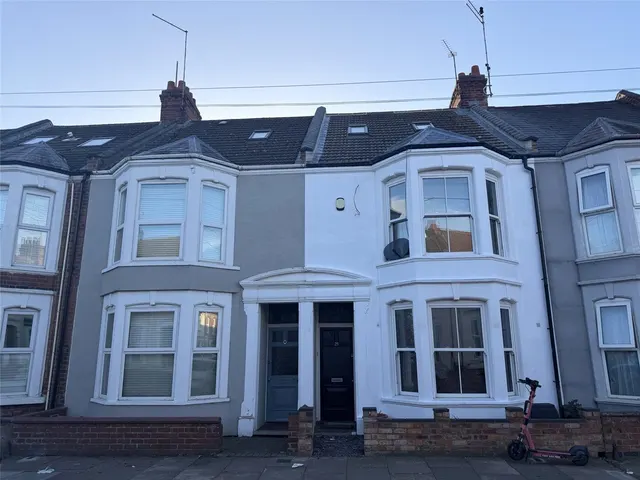 Lutterworth Road, Northampton, NN1, photo 1
