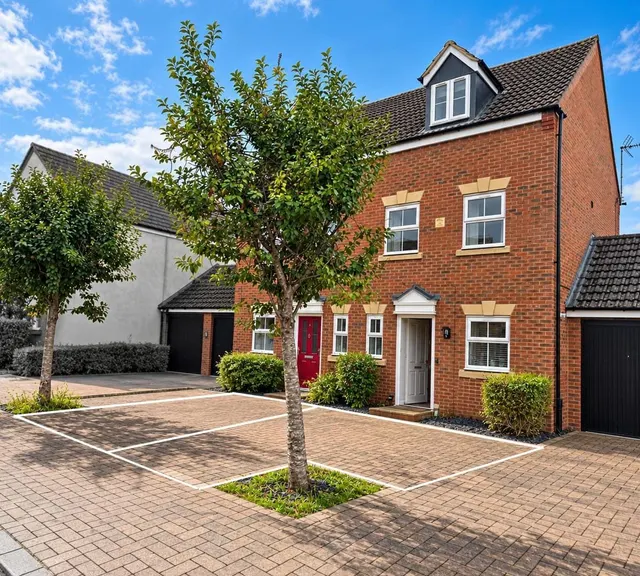 Aldergrove Kingsway, Quedgeley, GL2, photo 1