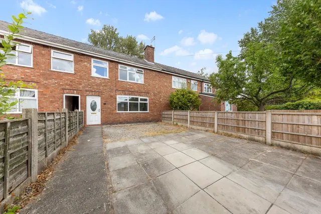 Gig Lane, Woolston, Warrington, Warrington, WA1 4EE, photo 1
