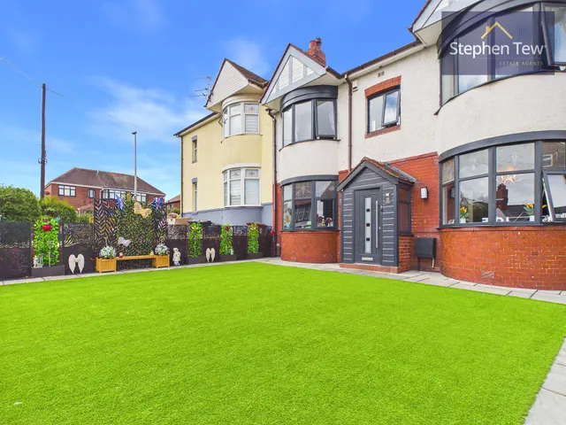 Sunny Bank Avenue, Bispham, FY2, photo 1