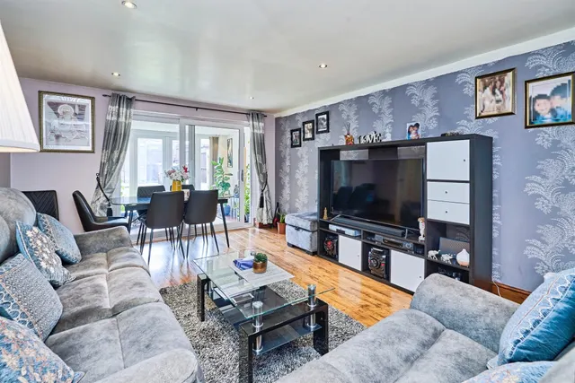 Willenhall Street, Wednesbury, WS10, photo 3