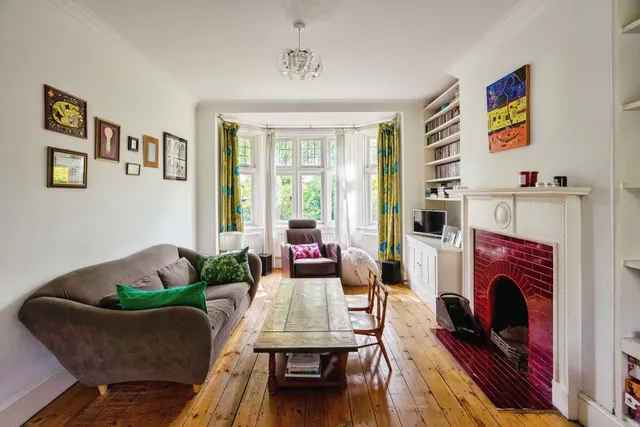 Highlever Road, London, photo 1