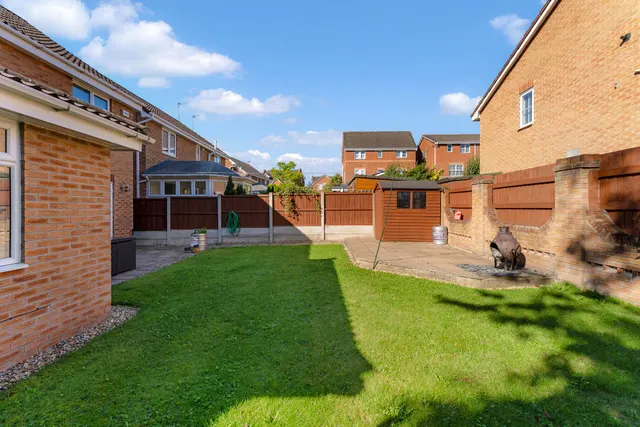 Photo 2 — Jefferson Gardens, Widnes, Widnes, WA8 9QG