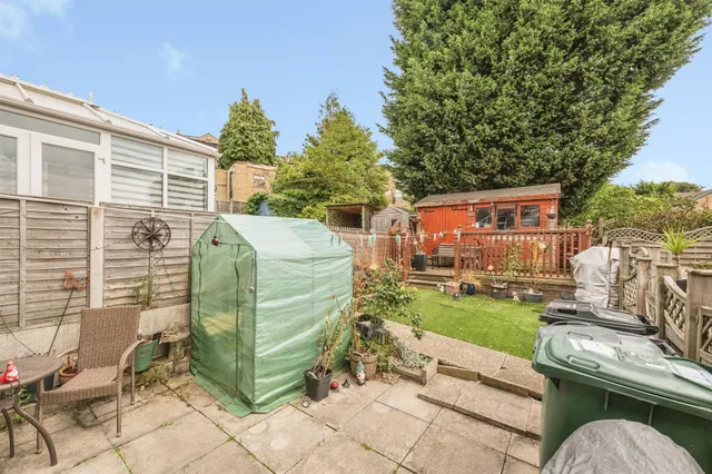 Moor End Lane, Dewsbury, photo 1