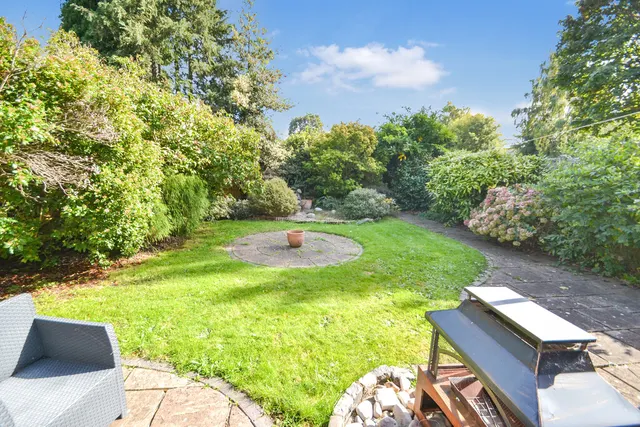 Shuker Close, Newport, photo 2