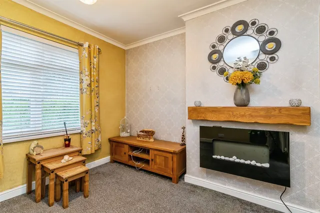 Aspley Lane, Nottingham, NG8, photo 2