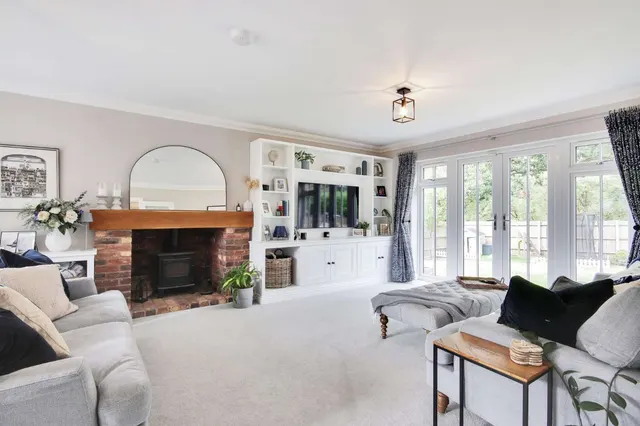 Photo 2 — Fullers Way, Biddenden, Ashford, Kent, TN27 8FQ