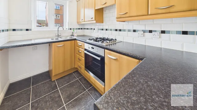 Photo 3 — Peel Drive, Wilnecote, Tamworth