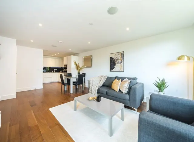 Photo 2 — Upper Richmond Road, Putney, SW15