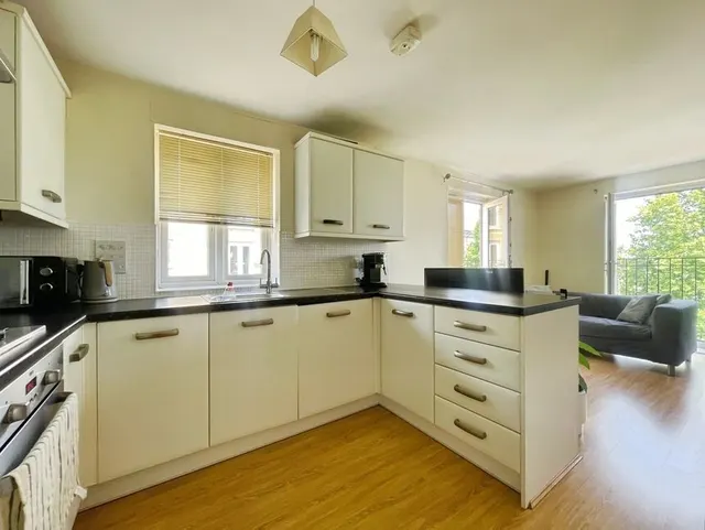 Dodd Road, Watford, WD24, photo 2
