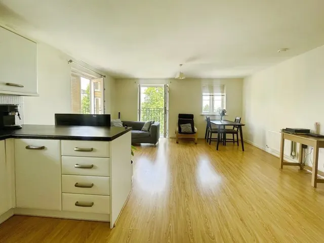 Dodd Road, Watford, WD24, photo 3