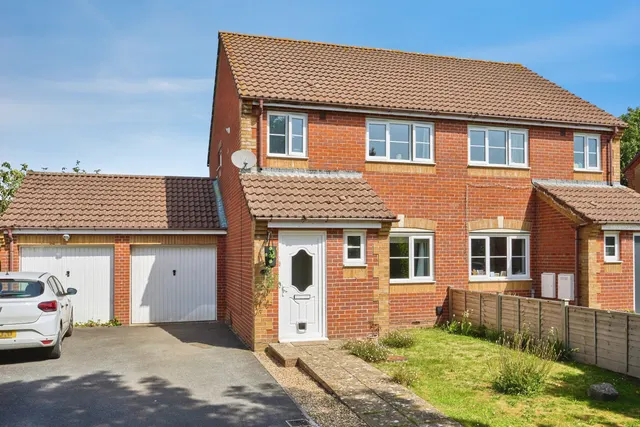 Cotton Close, Cowes, PO31, photo 1