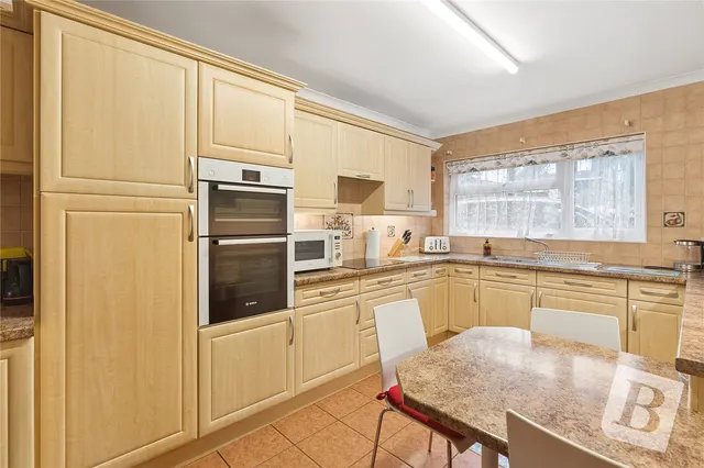 Southend Road, Wickford, SS11, photo 2