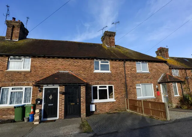 Fitzalan Road, Arundel, BN18, photo 1
