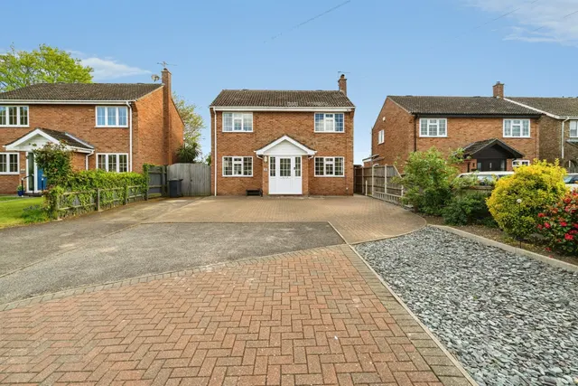 Fellowes Drive, Bradwell, Great Yarmouth, photo 1