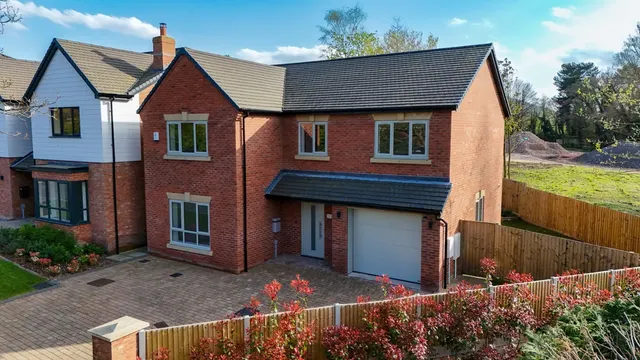 Donnerville Gardens, Admaston, Telford TF5 0DE, photo 1