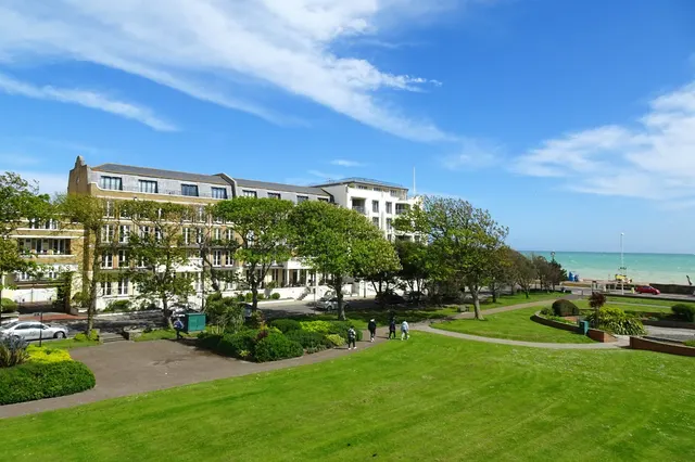 Steyne Gardens, Worthing, BN11, photo 1