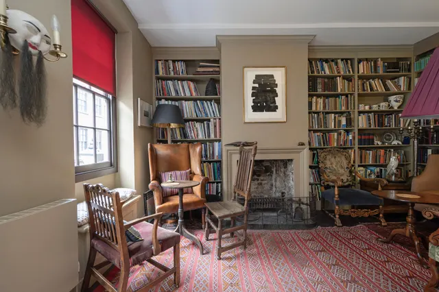 13 Elder Street, London, photo 1