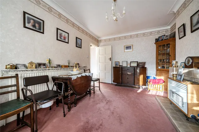 Photo 3 — High Road, Whetstone, N20 9PJ