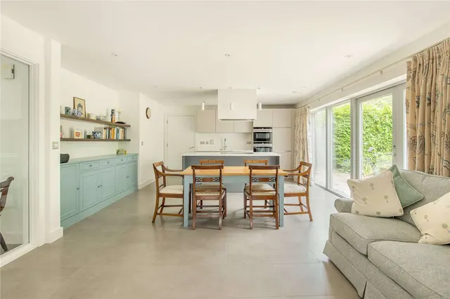 Photo 3 — Maris Lane, Trumpington, Cambridge, Cambridgeshire, CB2 9LG