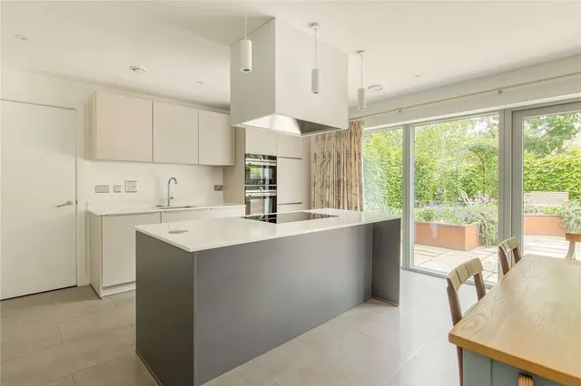 Photo 2 — Maris Lane, Trumpington, Cambridge, Cambridgeshire, CB2 9LG