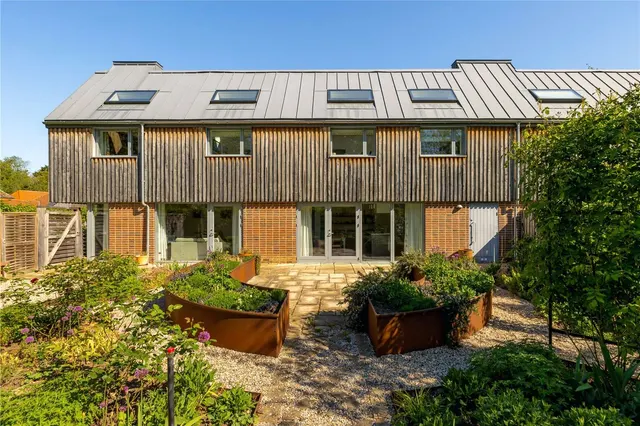 Maris Lane, Trumpington, Cambridge, Cambridgeshire, CB2 9LG, photo 1