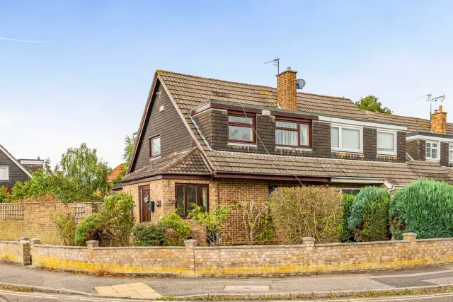 Celina Close, Bletchley, Milton Keynes, Buckinghamshire, MK2 3LS, photo 1