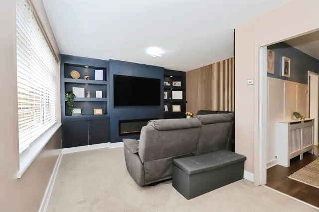 Cedar Crescent, Kidderminster, DY11, photo 3