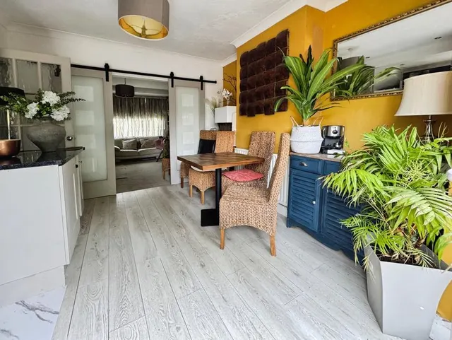 London Road, Clacton-on-Sea, CO15, photo 3