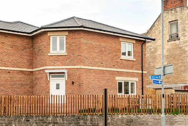 Polebarn Road, Trowbridge, BA14, photo 2