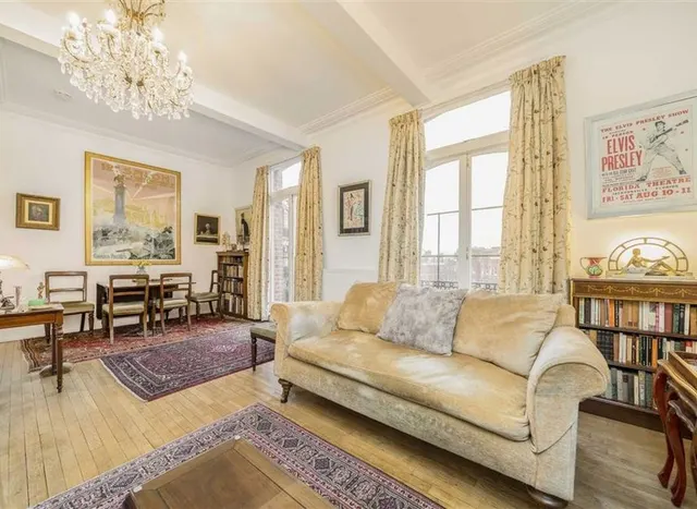 Photo 2 — Ashley Gardens, Westminster, SW1P