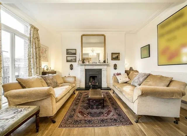 Photo 3 — Ashley Gardens, Westminster, SW1P