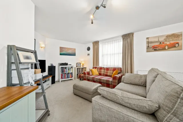 Heathside, Weybridge, KT13, photo 3