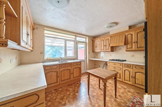 Photo 3 — Elgar Close, Ickenham, UB10 8HN