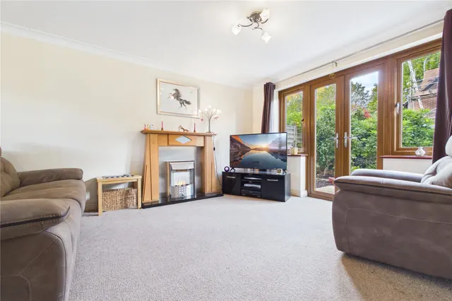 Burrell Road, Compton, RG20, photo 3