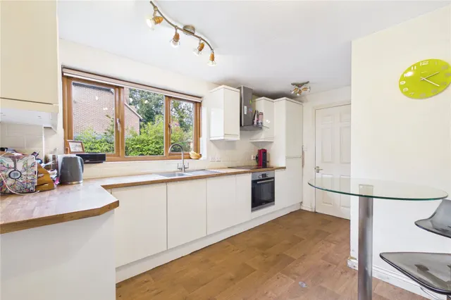 Burrell Road, Compton, RG20, photo 2