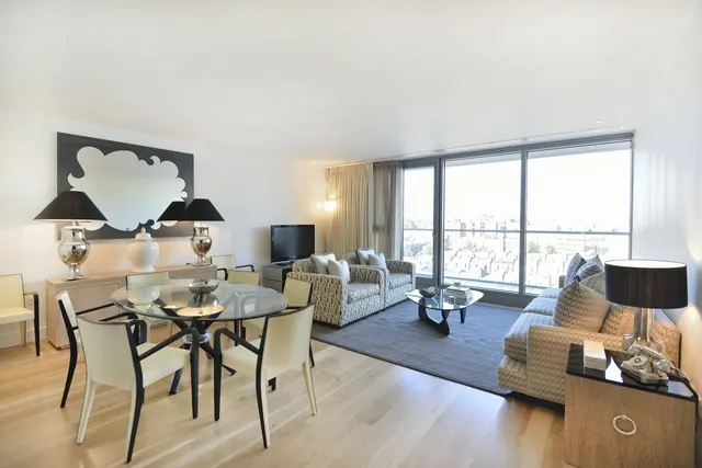 The Knightsbridge SW7, photo 1