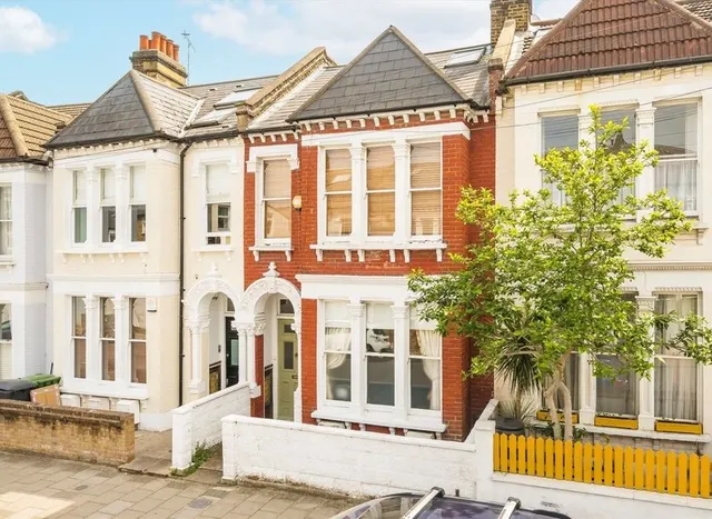 Voltaire Road, Clapham, SW4, photo 1
